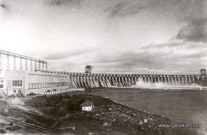 pervyj-pusk-turbin-dneproges-1932