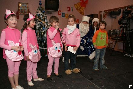 Новости Днепра про «КИЕВСТАР» подарил праздник детям-сиротам (ФОТО)