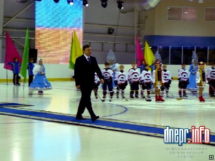 Новости Днепра про Президент Украины открыл ледовую арену (ФОТО)