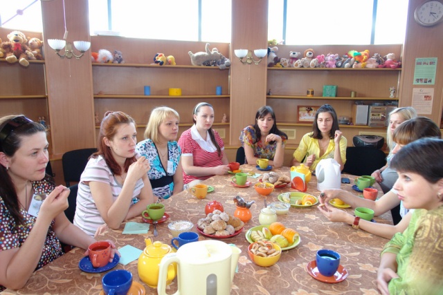 Новости Днепра про Центр «Аист» приглашает беременных женщин на дневной курс «Мамушка»!