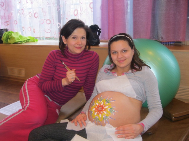 Новости Днепра про Центр «Аист» приглашает беременных женщин на дневной курс «Мамушка»!