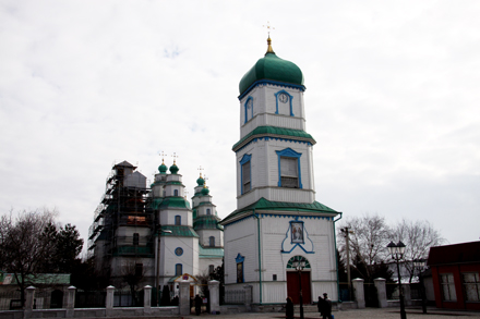 Новости Днепра про Купола уникального собора на Днепропетровщине будут отреставрированы к Пасхе (ФОТО)