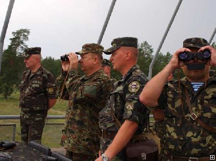 Новости Днепра про Черкасский гарнизон посетил министр обороны Украины (ФОТО)