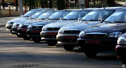 Новости Днепра про 23 инвалида труда получили сегодня автомобили (ФОТО)