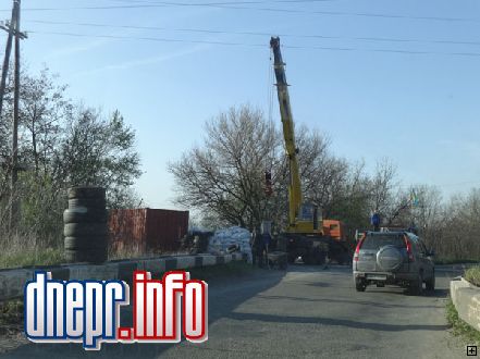 Новости Днепра про В Днепропетровске продолжают строить блокпосты (ФОТО)