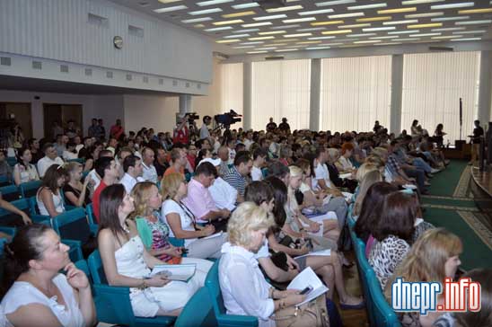 Новости Днепра про В Днепропетровске создадут единый логистический центр для волонтеров (ФОТО)