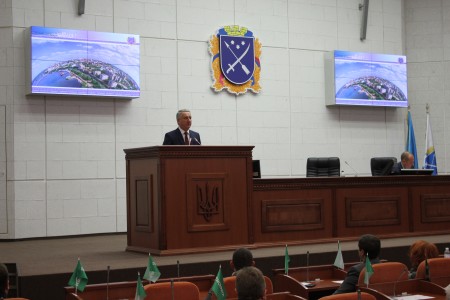 Новости Днепра про Куличенко попрощался с депутатами и горожанами и пообещал городу еще один фонтан (ФОТО)