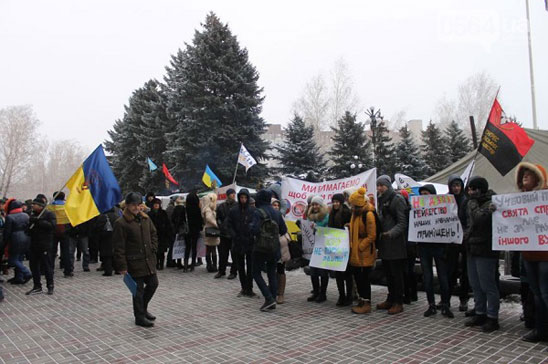 Новости Днепра про На Днепропетровщине студенты бастуют против передачи помещений «переехавшему» вузу (ФОТО)