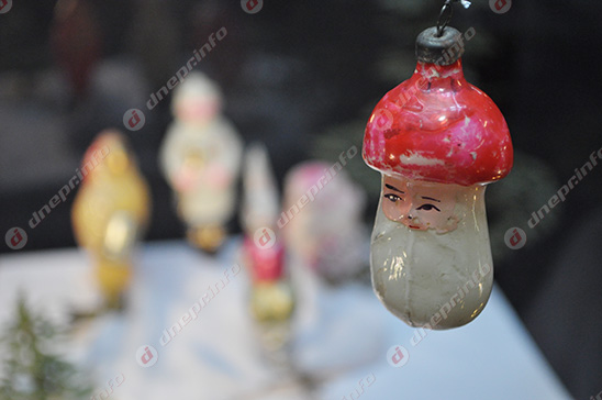 Новости Днепра про Новогодние традиции: елочные игрушки из прошлого (ФОТО)