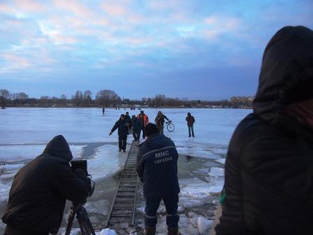 Новости Днепра про На Днепропетровщине спасли 28 рыбаков (ФОТО)