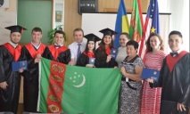 В Днепре студенты-иностранцы получили дипломы