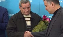 Петр Порошенко встретится с водителем маршрутки из Днепра