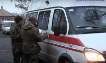 Он стал одним из двух с половиной тысяч спасенных военных в больнице Мечникова