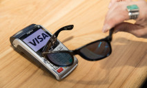 «Visa» превратила аксессуар в платежный инструмент
