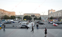 Страхи Привокзальной площади Днепра сейчас: разруха, бомжи и куча мусора