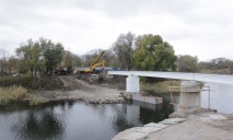 «В Павлограде продолжается реконструкция пешеходного моста», – Валентин Резниченко