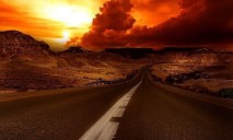 «Дорога ада» убивает транспорт и нервы жителей одной из улиц Днепра