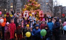 Елка, Дед Мороз и подарки: Новогодняя вечеринка в необычном месте