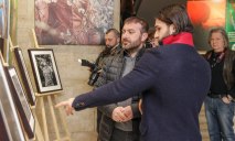 В Днепре открылась фотовыставка в память о героической Амине Окуевой — Валентин Резниченко