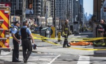 Фургон въехал в толпу: 10 погибших в Торонто
