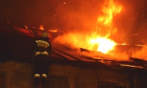 Масштабный пожар в центре Днепра тушили 6 часов