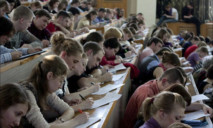 В Украине начнут защищать права школьников и студентов