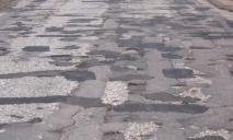 Есть ли смысл в ямочном ремонте украинских дорог