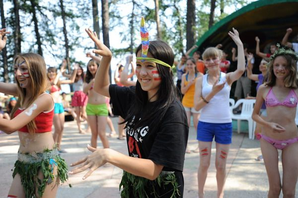 Новости Днепра про 5 причин, почему детский лагерь в Украине лучше американского