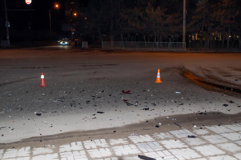 Новости Днепра про Из-за столкновения автомобилей пострадал мужчина