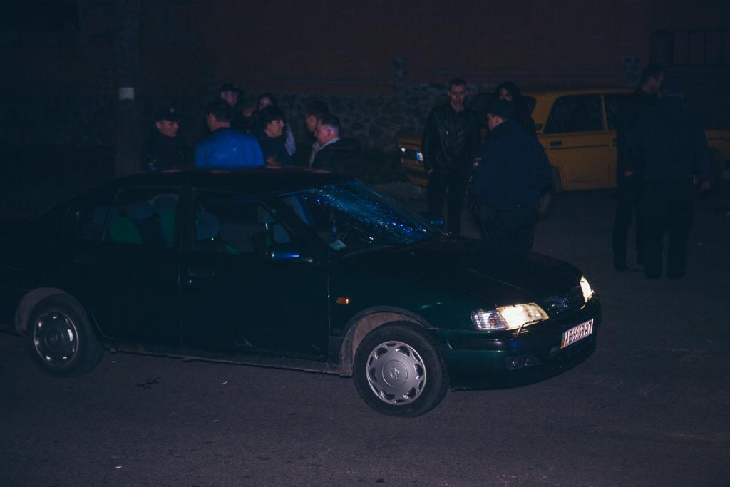 Новости Днепра про Полицейские и разбитое «лобовое»: жители устроили массовую драку