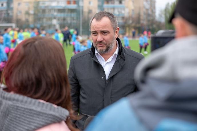 Новости Днепра про Андрей Павелко открыл в Днепропетровской области два новых футбольных поля
