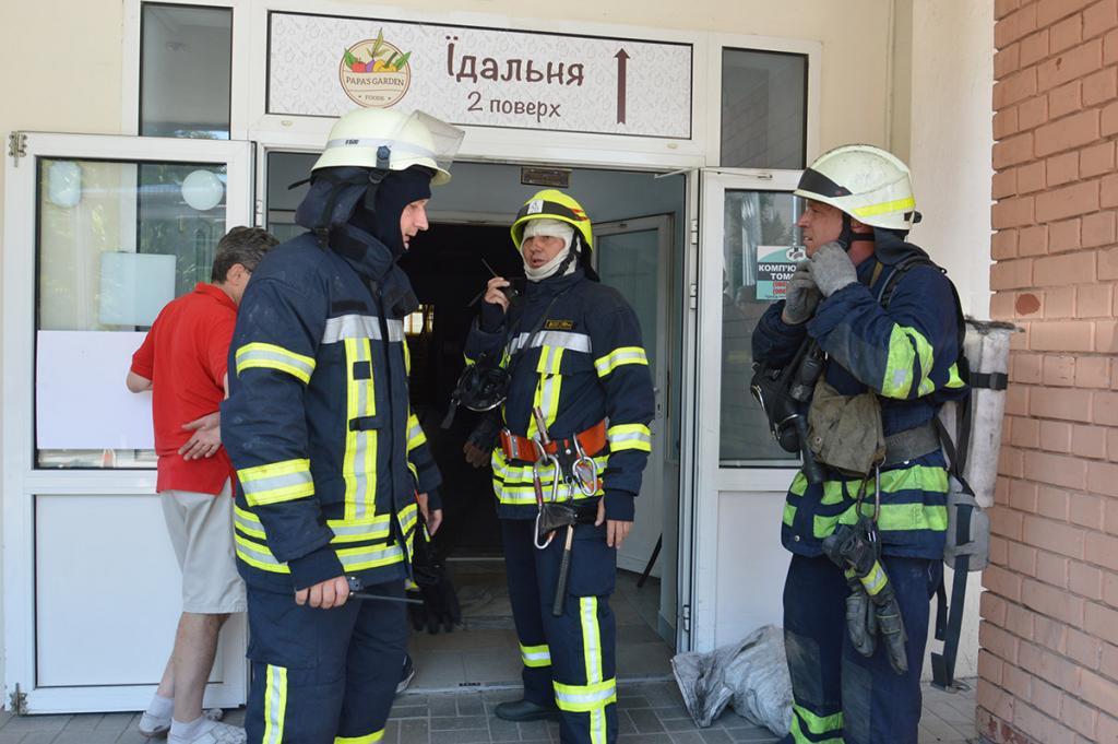 Из-за пожара в Днепре эвакуировали больницу. Новости Днепра