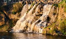 В Днепре популярный водопад начал бить током людей: подробности