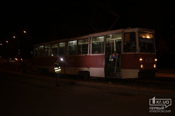 Мужчину сбил трамвай: подробности. Новости Днепра