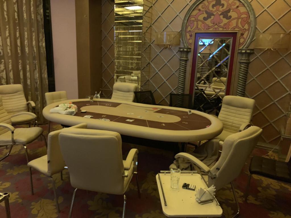 Второй Лас-Вегас: в центре Днепра накрыли подпольное казино