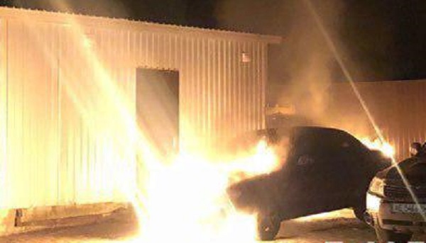 Неожиданно вспыхнул: в Днепре сгорел припаркованный автомобиль. Новости Днепра