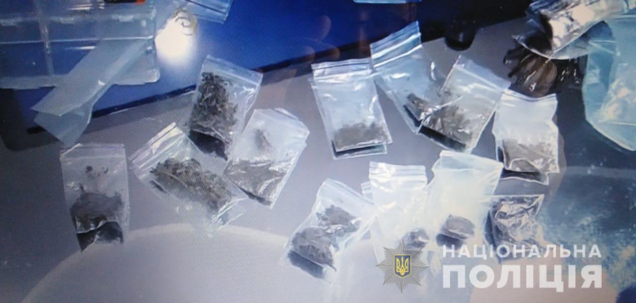 Наживался на наркозависимых: полиция вычислила наркосбытчика. Новости Днепра