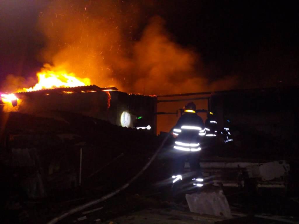 Тушили 3 часа: масштабный пожар под Днепром. Новости Днепра