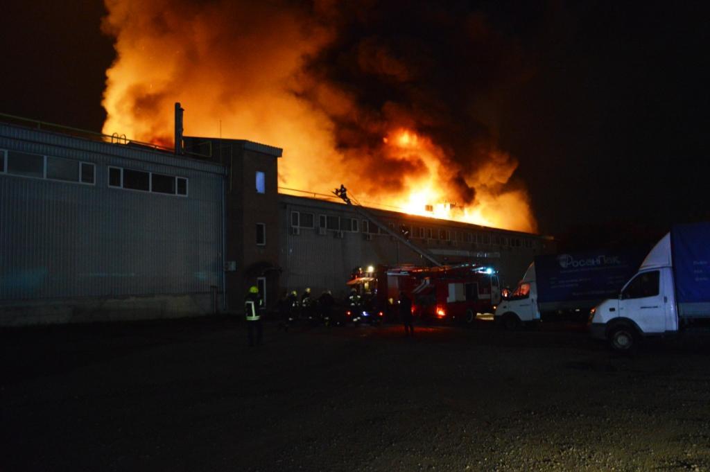 Пожар уничтожил склад. Новости Днепра