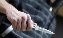 Мужчина с ножом напал на школьницу: подробности