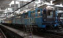 «Последствия вандализма»: как в Днепре ремонтируют вагоны метро