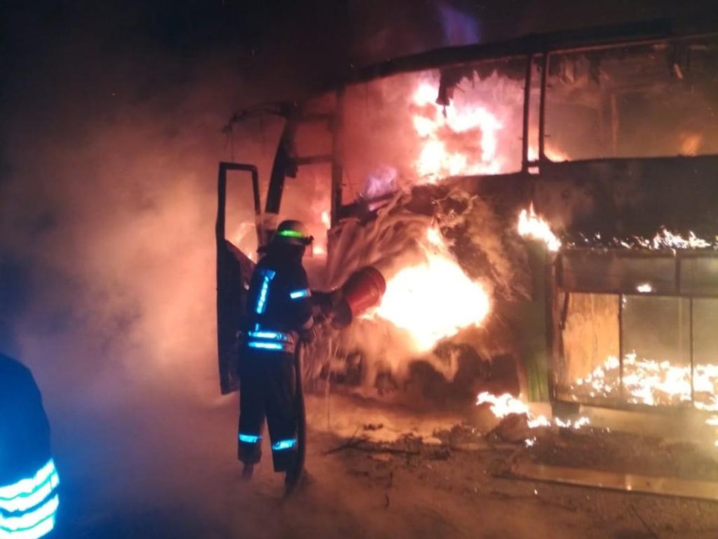 Сгорел дотла: на остановке вспыхнул пассажирский автобус. Новости Днепра
