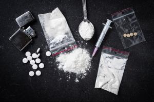 Женщина-наркодилер хранила дома самодельную взрывчатку. Новости Днепра