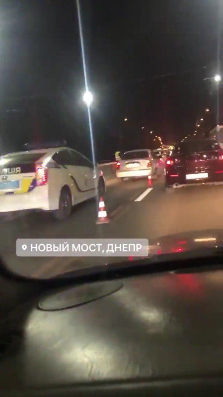 ДТП на Новом мосту: Днепр стоит в огромных пробках. Новости Днепра