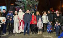 Геннадий Гуфман открыл Новогоднюю елку на ж/м Тополь