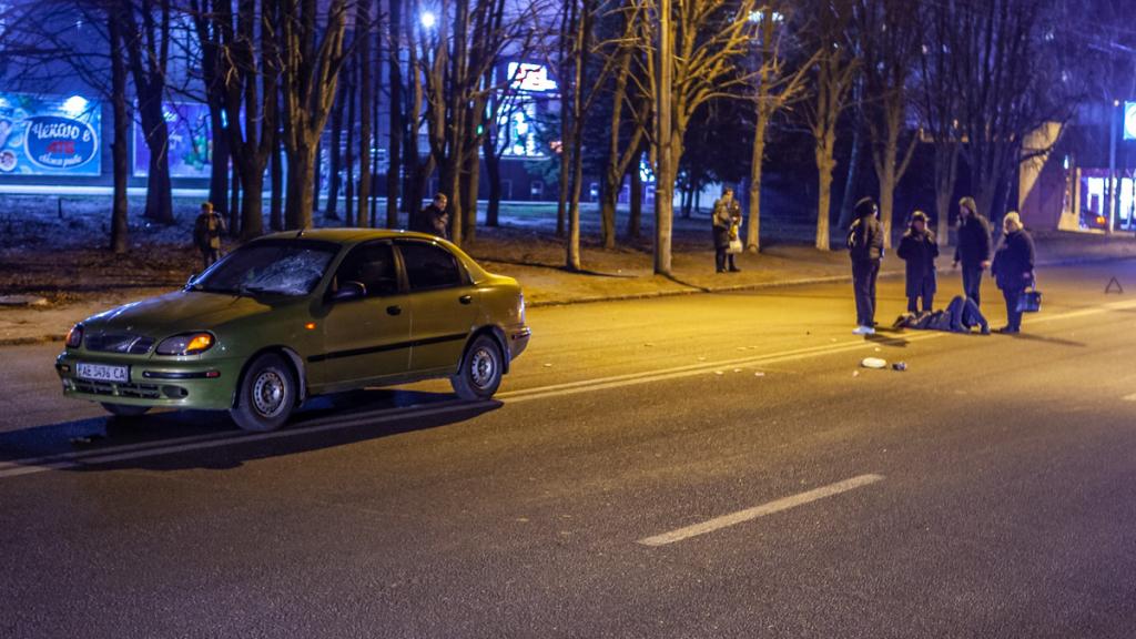 Ударилась об лобовое и упала: розыск свидетелей ДТП в Днепре. Новости Днепра