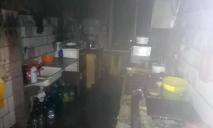 Под Днепром горело общежитие: спасли 10 человек, из них — три ребенка