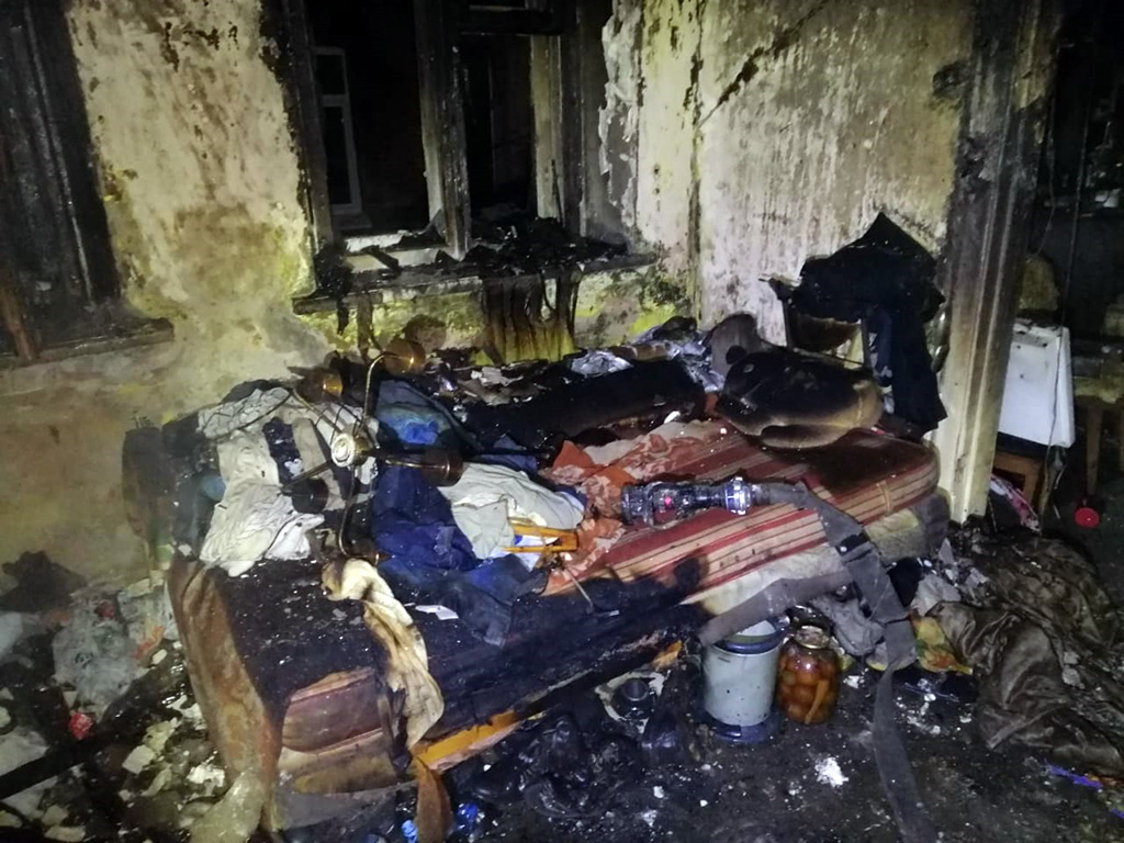 В Днепре горела квартира: пострадала женщина. Новости Днепра