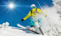 На лыжах по асфальту: как в Днепре радуются зиме