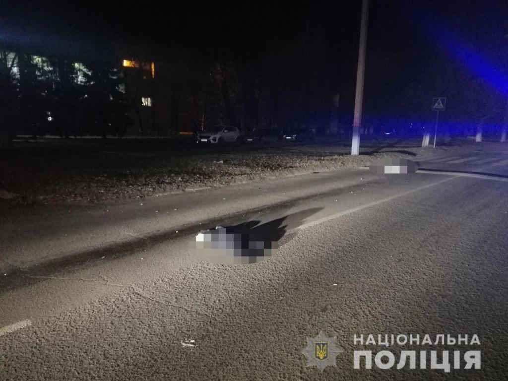 Сбила насмерть 2 женщин на переходе и скрылась: полиция ищет очевидцев ДТП. Новости Днепра